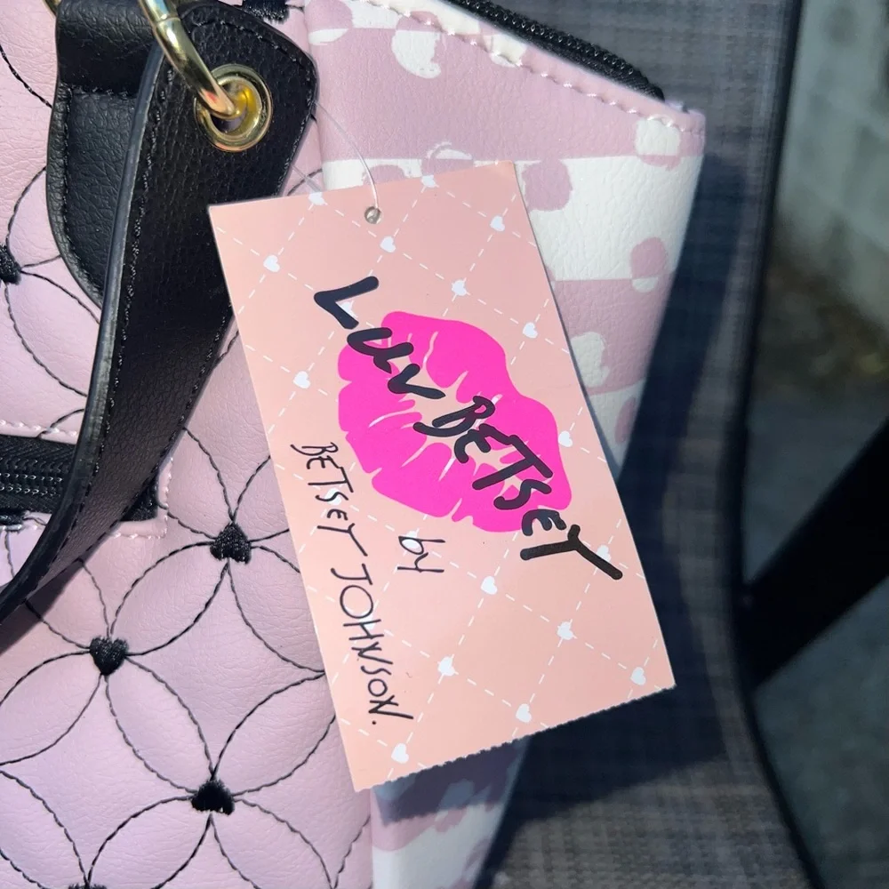 Betsey Johnson pinkish lavenderish satchel bag - Picture 3 of 7